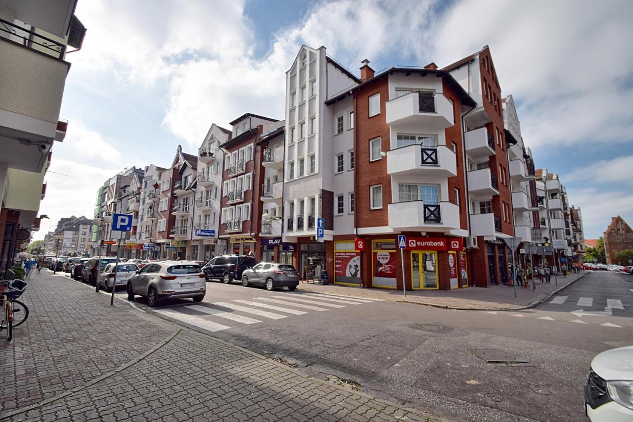 Ferienwohnung Apartament Starowka Gostom Kolberg Exterior foto